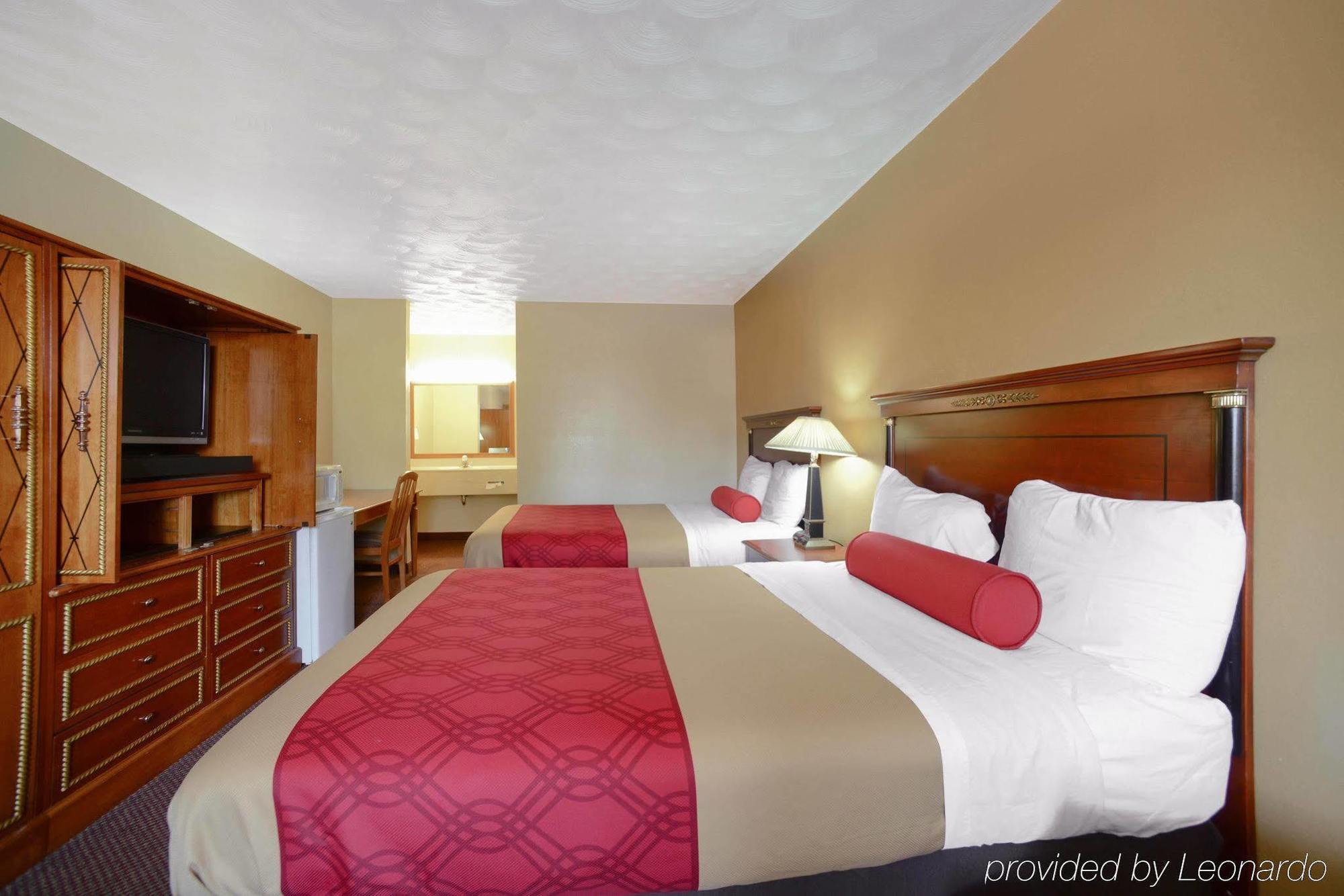Econo Lodge Inn & Suites Carbondale Eksteriør billede