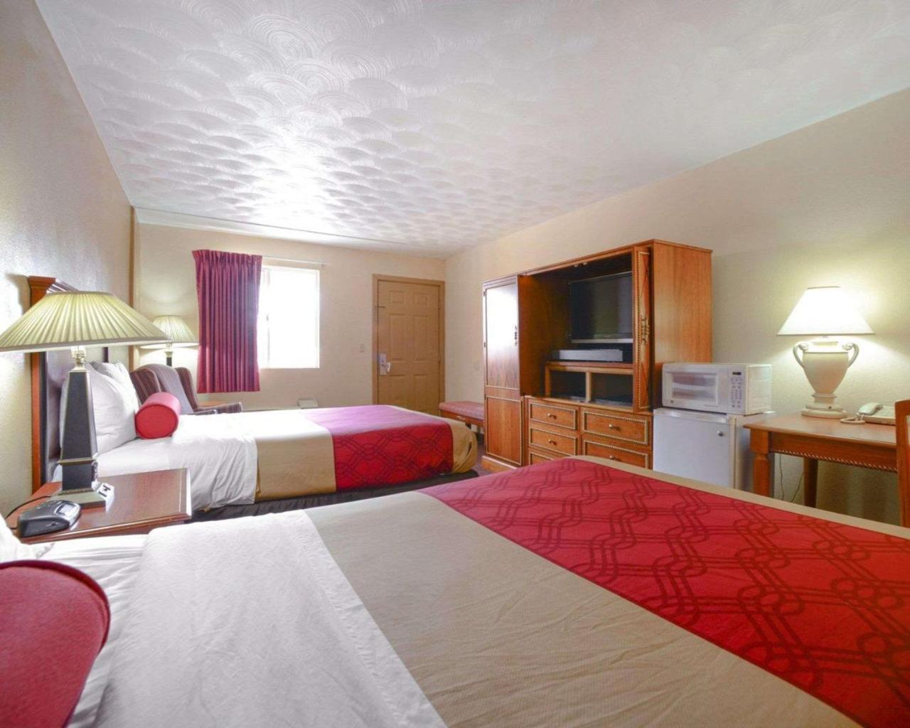 Econo Lodge Inn & Suites Carbondale Eksteriør billede